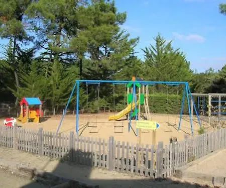 Camping De Sion مكان تخييم سا يْليرْ دو ري